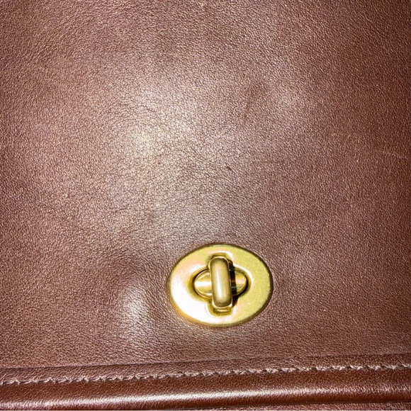 Coach 9076 Vintage 1990's Companion Flap Milk Chocolate Brown Leather Crossbody - Picture 3 of 13